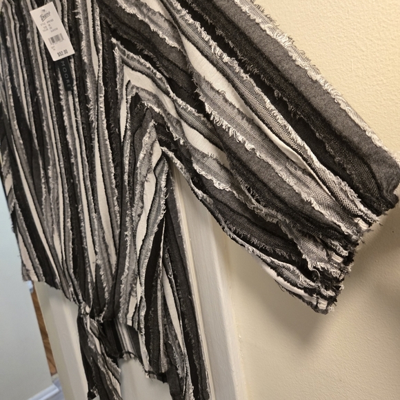 Preswick & Moore Black and White Striped Blouse Size 1XL NWT - Picture 2 of 7